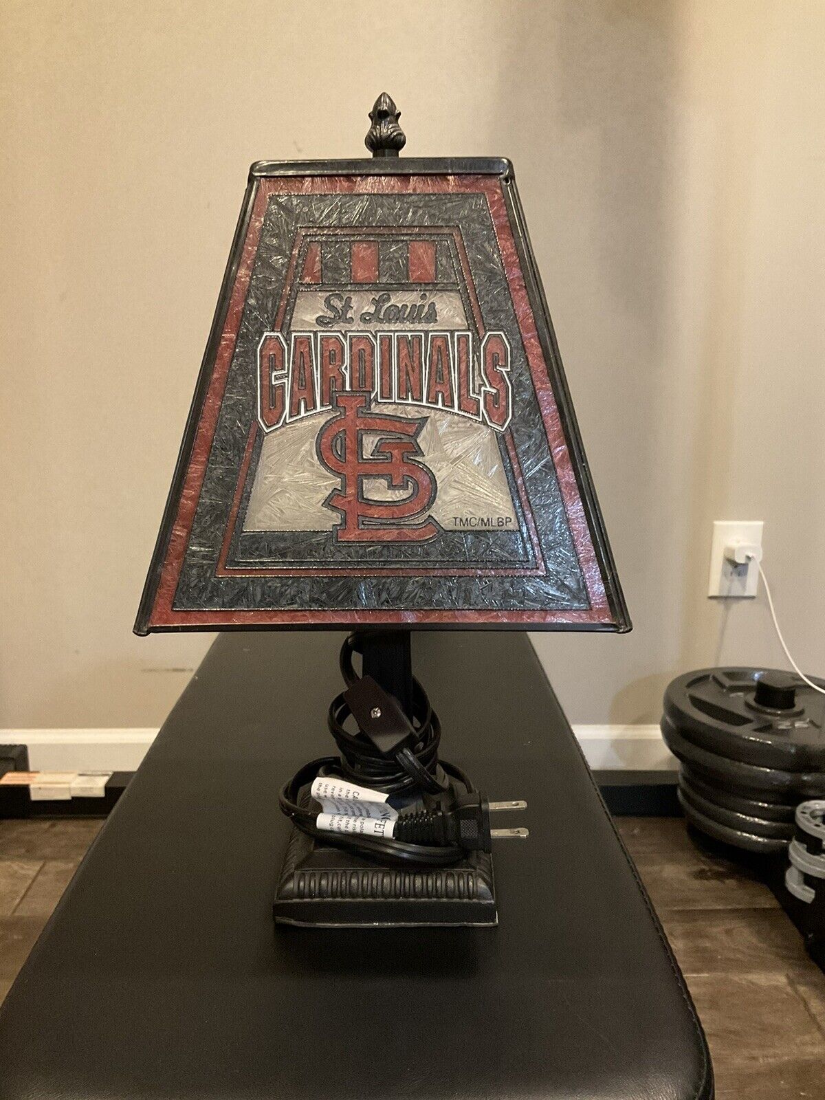 STL Cardinals Glass One Of A Kind Lamp Must Have/Essential ￼