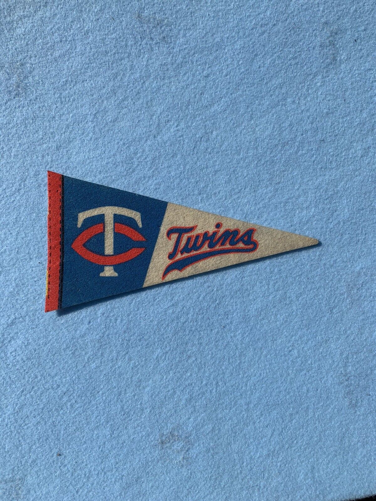 Minnesota Twins 1970\'s 7 Inch mini pennant  VINTAGE