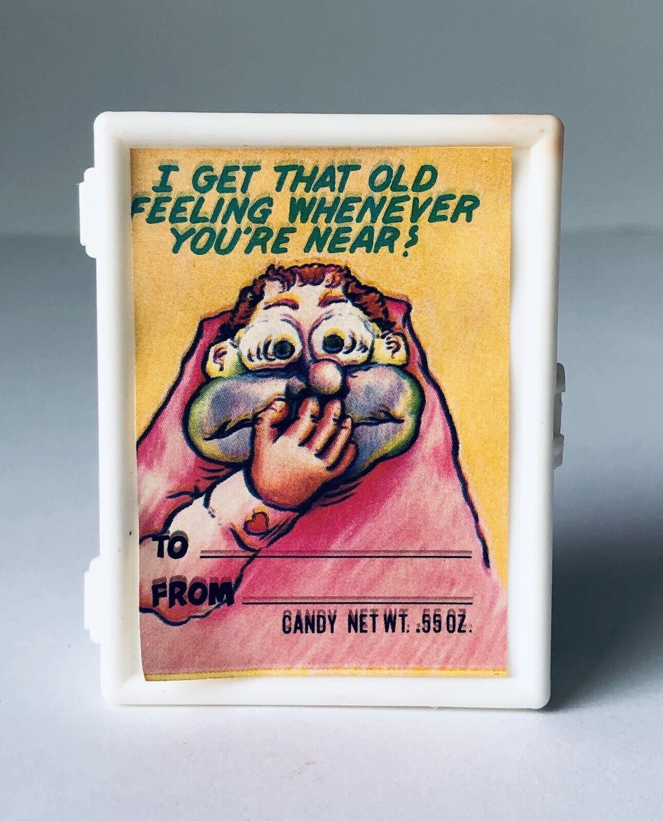 Vintage 1988 Fleer VALENTINES Give-A-Card Bubble Gum candy container 2.5” WHITE