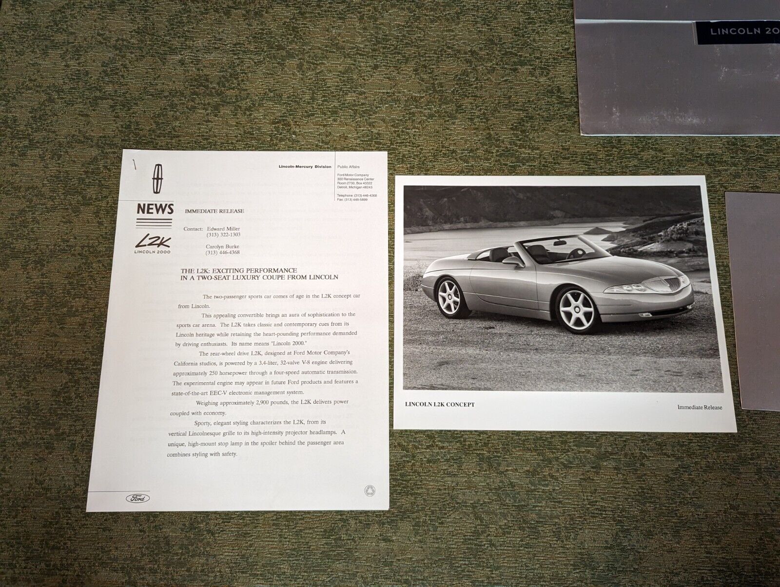 2000 Lincoln L2K Concept Auto Show Press Brochure