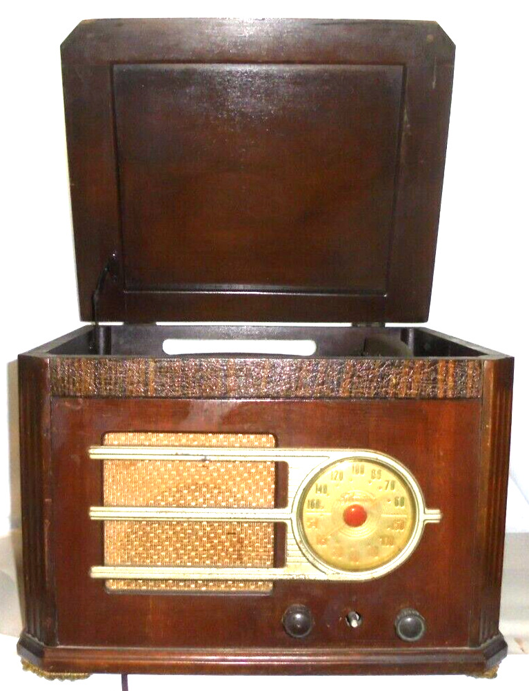 Vintage Sears 1947 Silvertone Radio Phonograph 6071 Chasis 132.826-1, Tube Radio