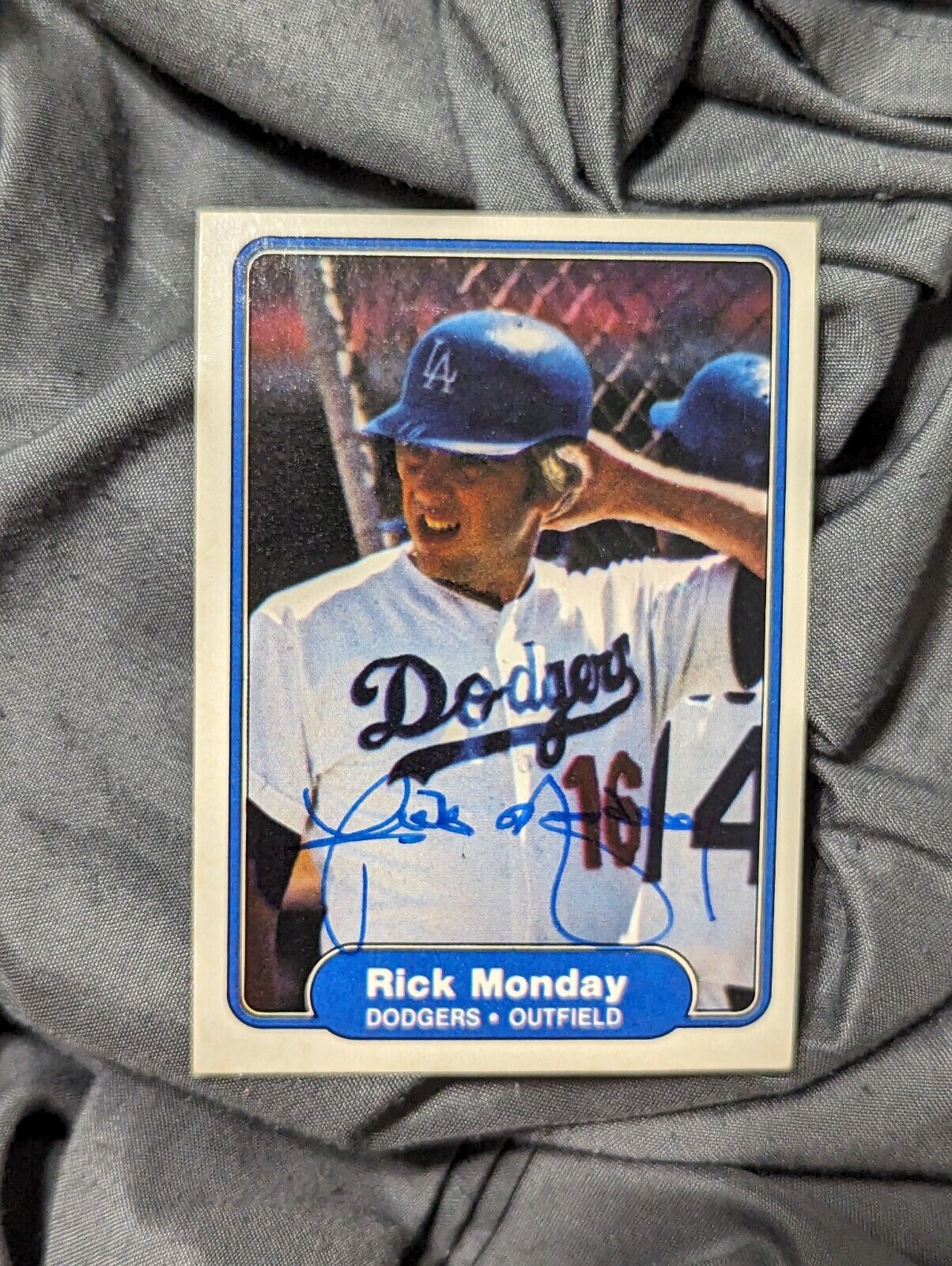 Rick Monday Autograph Signed  card 1982 Fleer Los Angeles Dodgers 