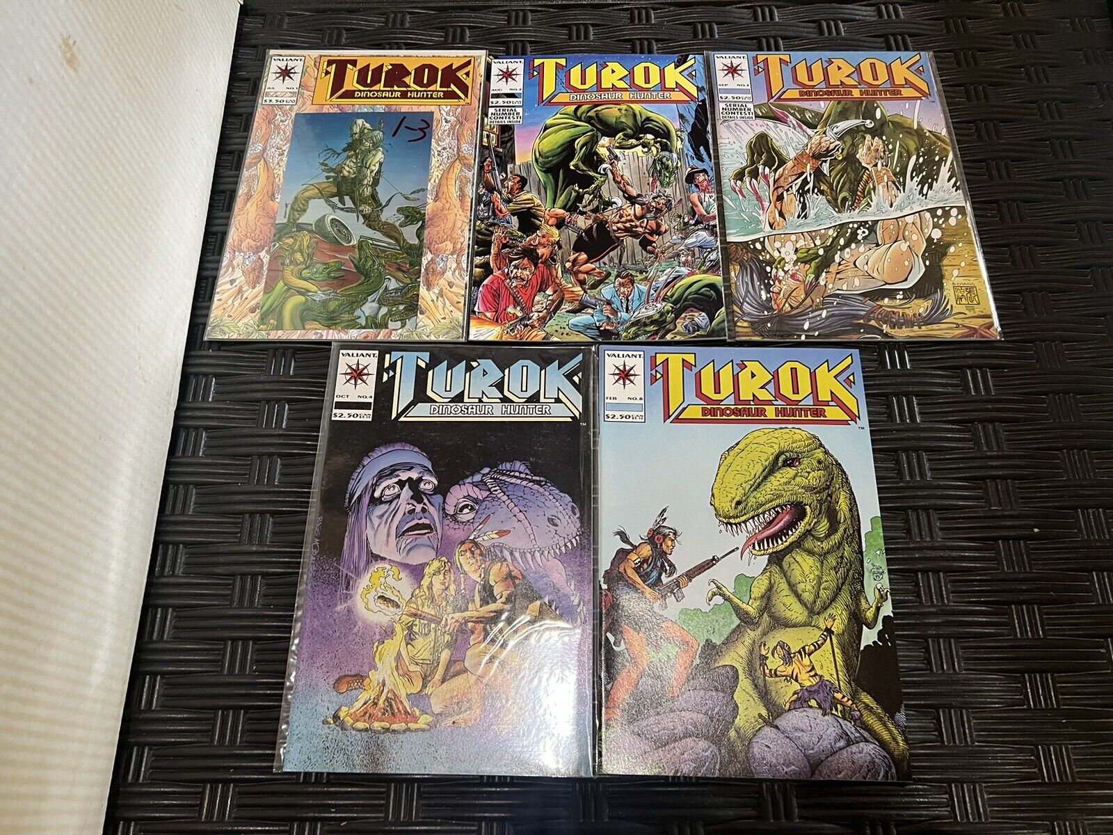 Turok Dinosaur Hunter Lot of 5 #1,2,3,4 & 8 Valiant (1993)  - Comic Books