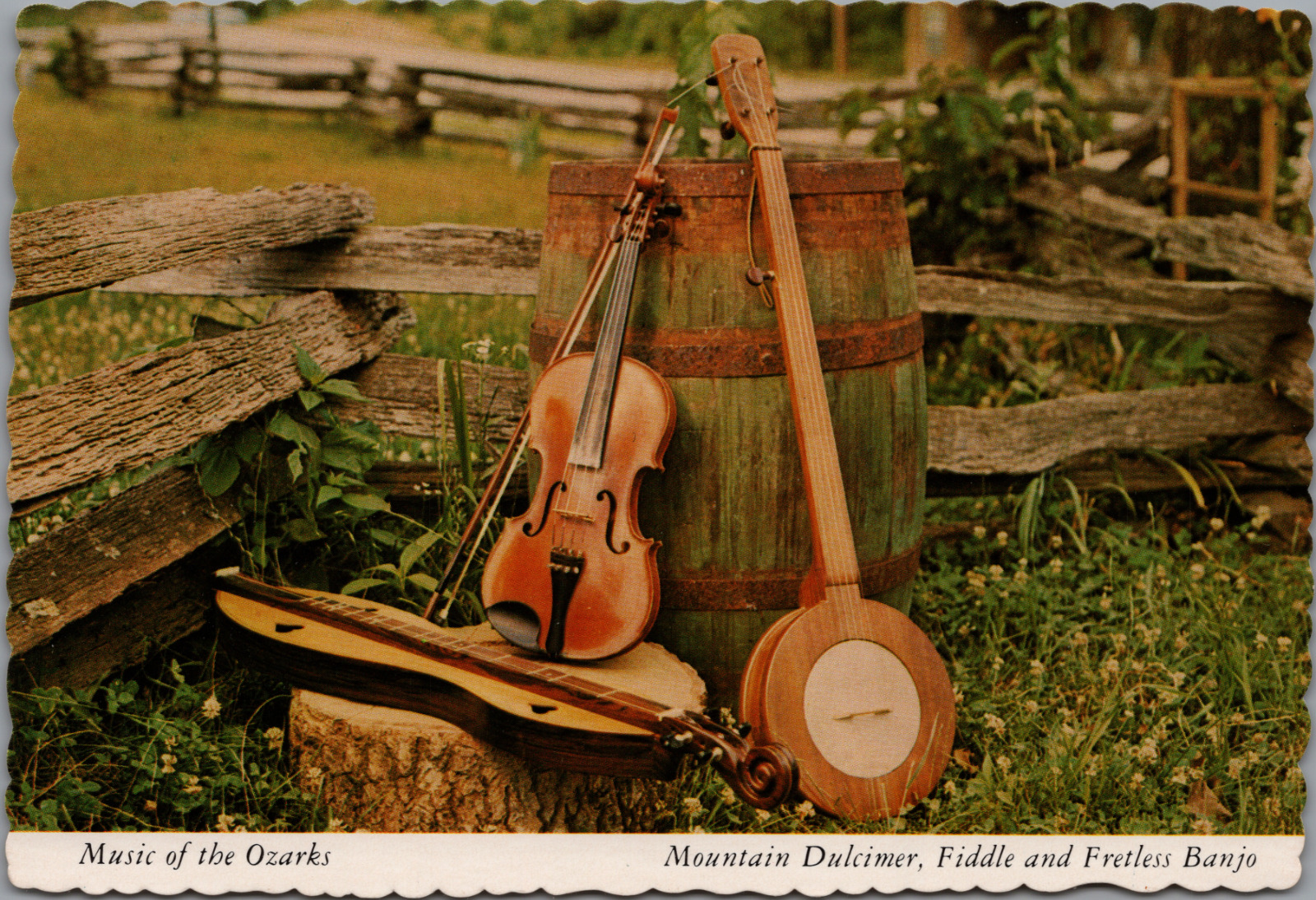 Ozark Traditional Music Instruments Mountain Dulcimer Fiddle Fretless Banjo UNP