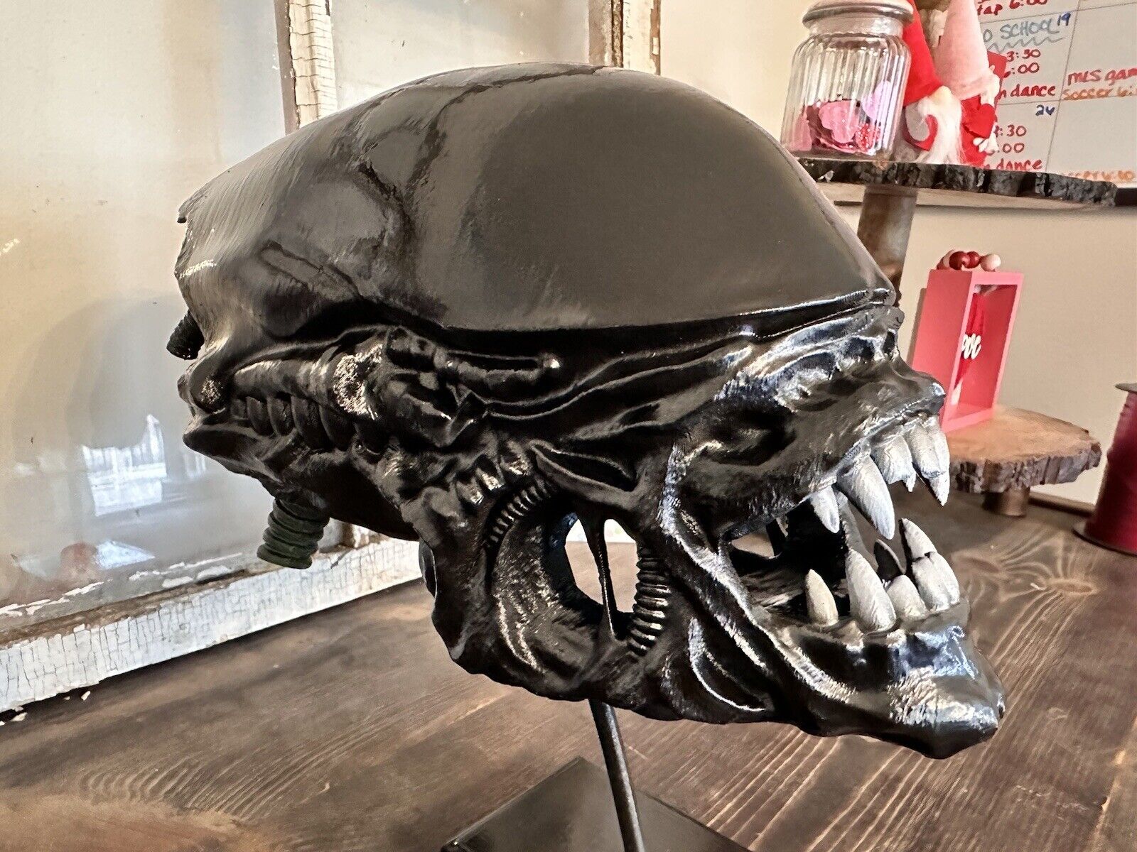 Alien / Xenomorph Trophy head (3d Printed And Painted  )