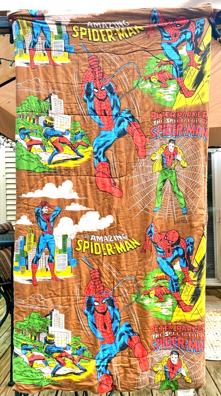 1978 Amazing Spiderman Marvel Comics Sleeping Bag Brown with Red Inside