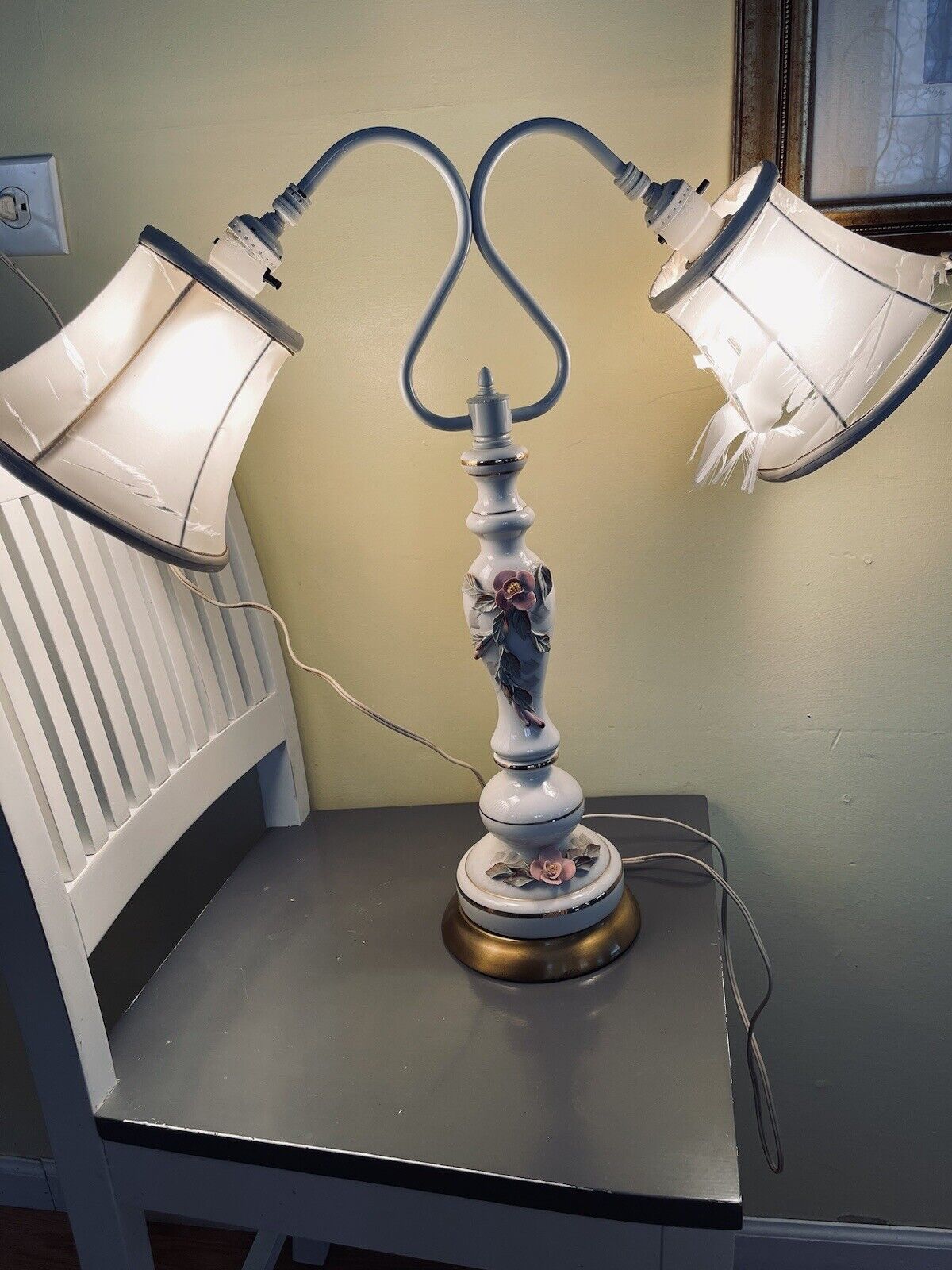 Antique Vintage Capodimonte Double Boudoir Lamp Porcelain Flowers White Pink 23”