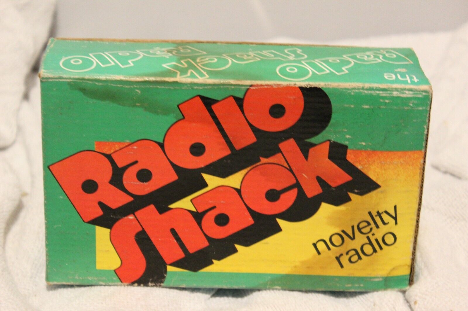 New Old Stock 1979 RADIO SHACK Novelty Radio Tandy Corporation Portable in Box