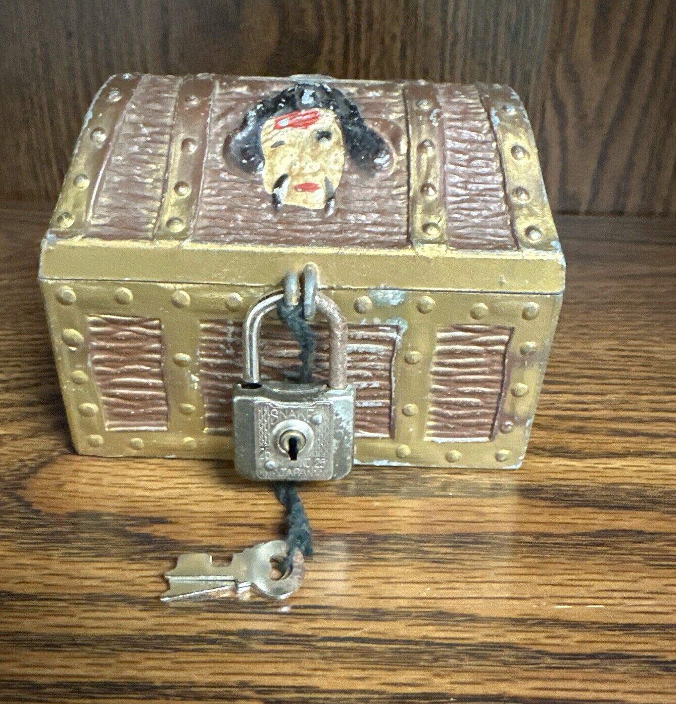 Diecast Vintage Pirate Treasure Chest Bank EJ Kahn Co - Working  Lock -Free Ship
