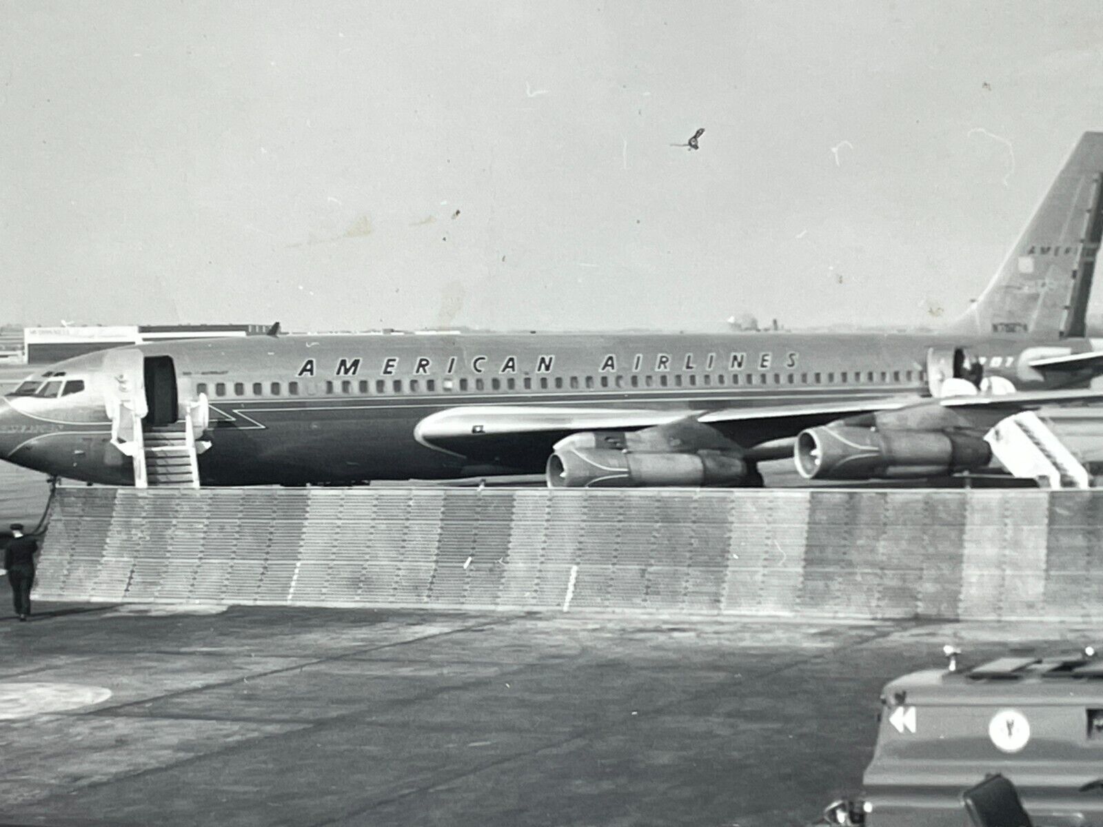 W3 Photograph 1963 American Airlines Airplane In Terminal Aviation Vehicles 