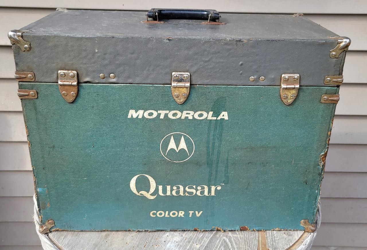 Vintage Quasar Motorola Color TV Traveling Repairman Case