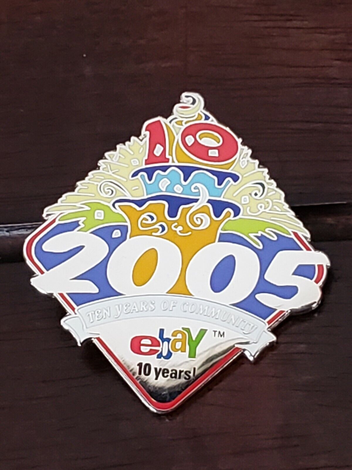2005 eBay lapel hat pin 10 YEARS OF COMMUNITY collector's pin