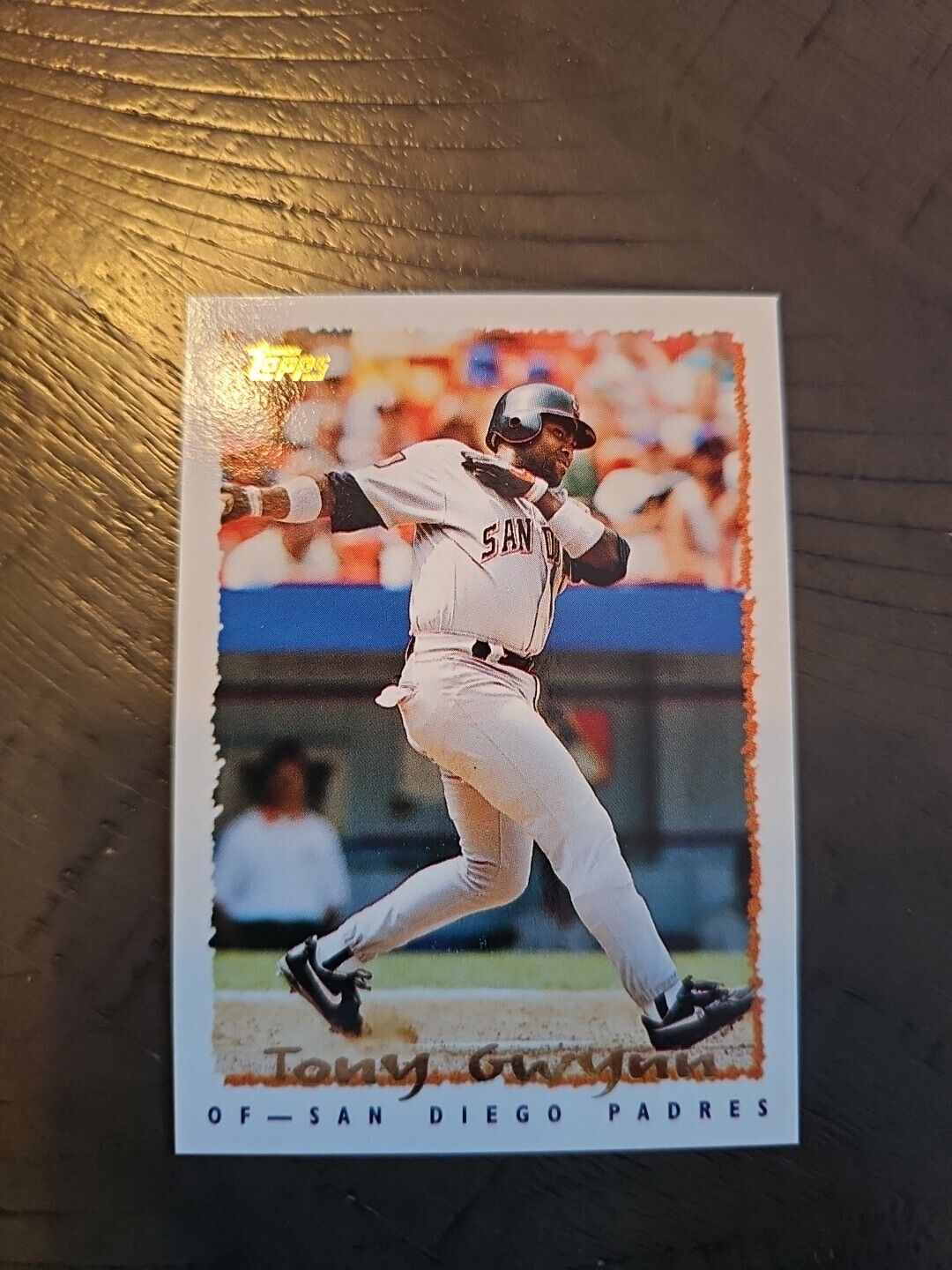 1995 Topps #431 Tony Gwynn San Diego Padres Hall Of Fame Outfielder 