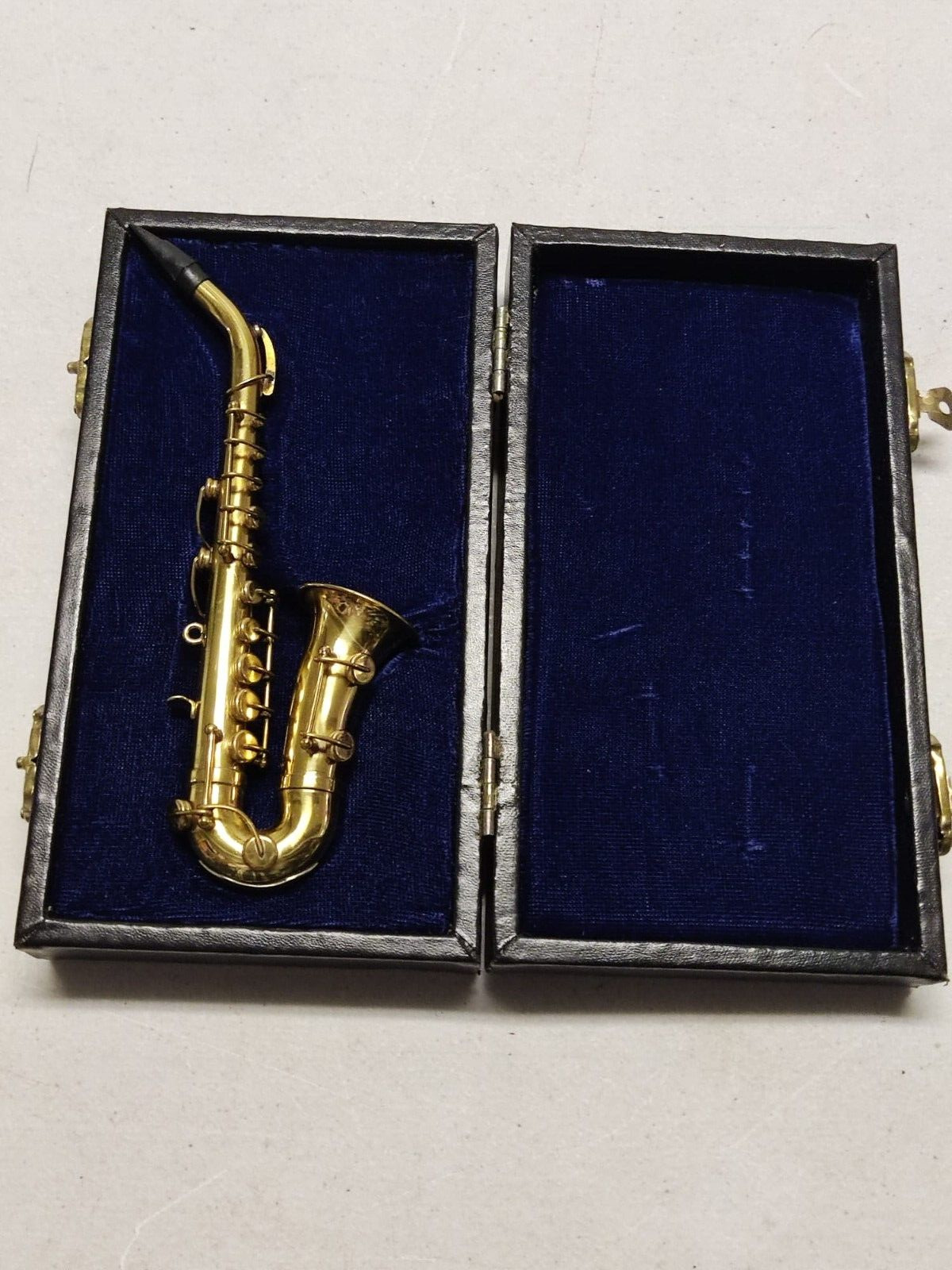 Antique Salesman Sample Miniature Saxaphone With Case . Solid Brass 6.5\