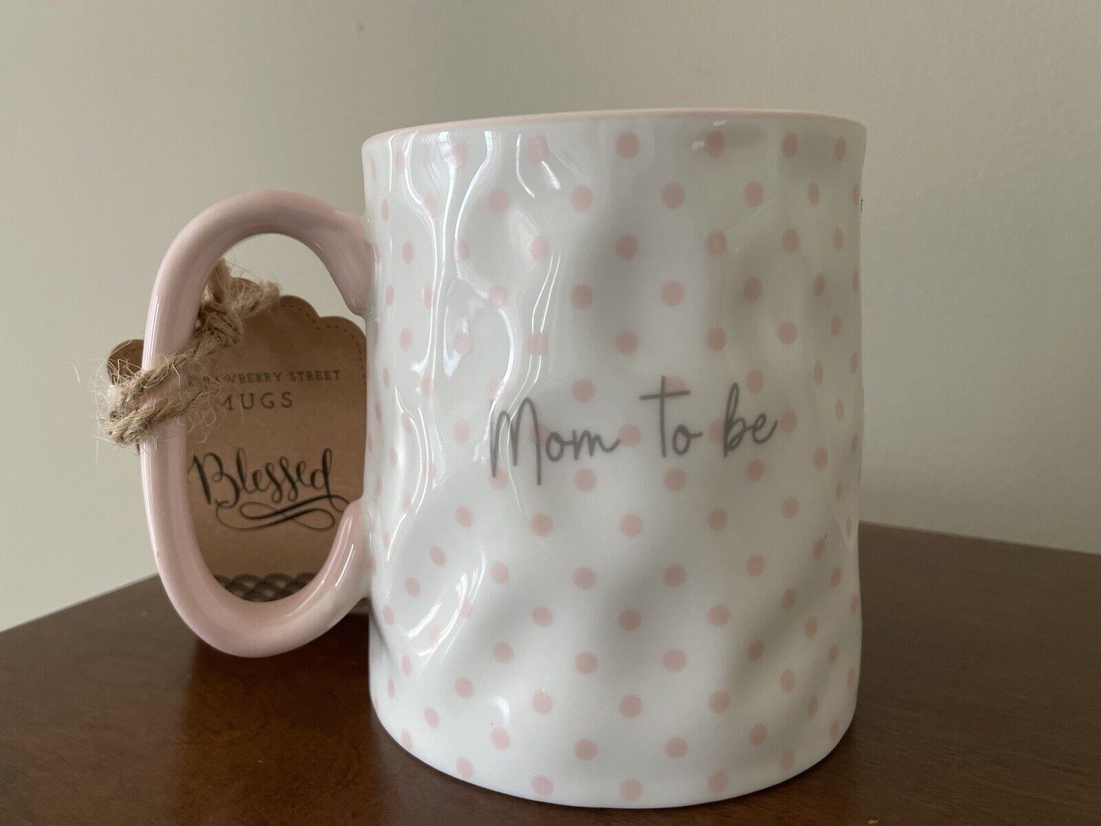 Mom To Be~ Pink And White Coffee Mug ~New w/Tag~Baby Shower Gift
