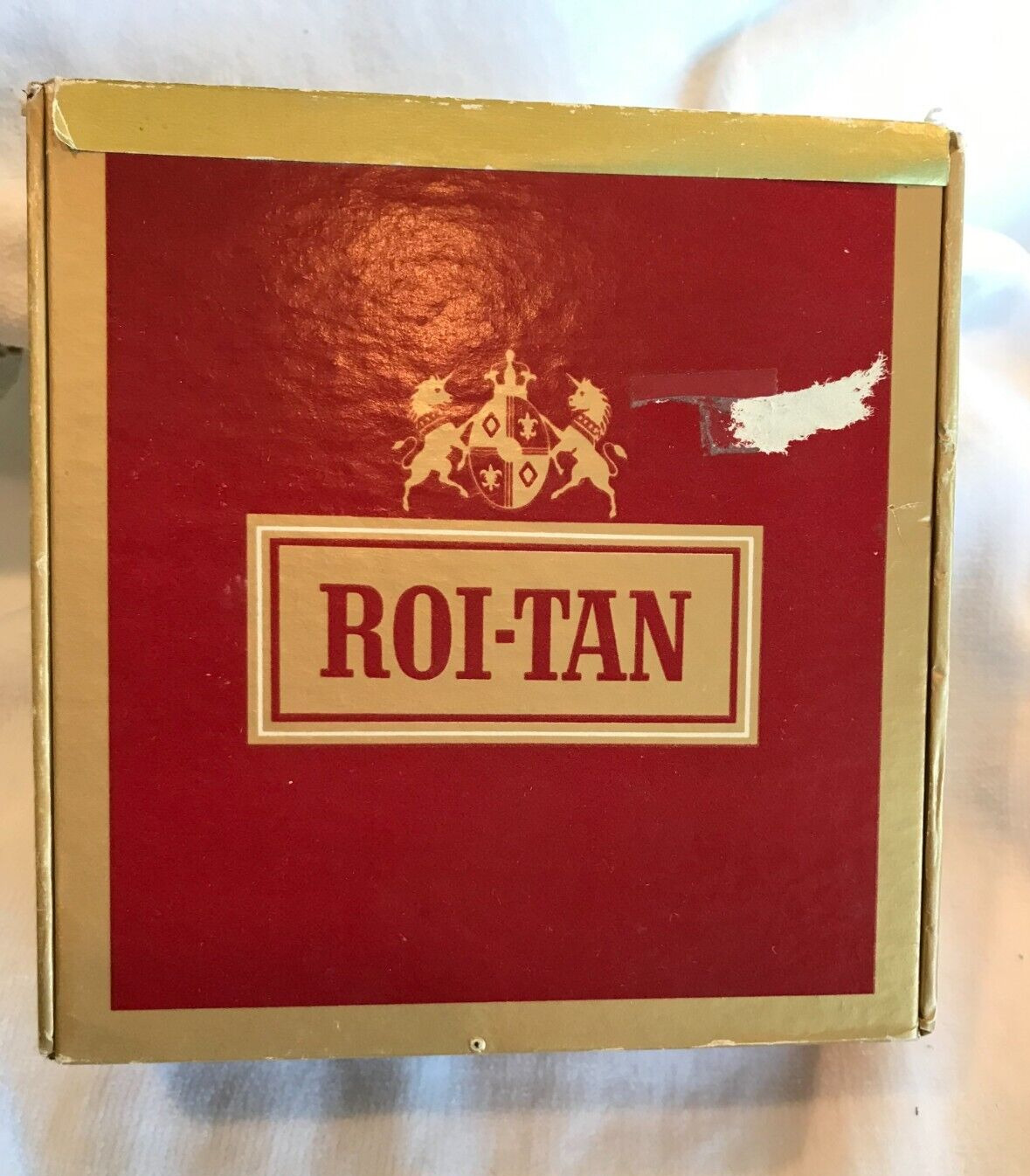 CLEARANCE  VINTAGE  Roi-Tan Cigar Box- 
