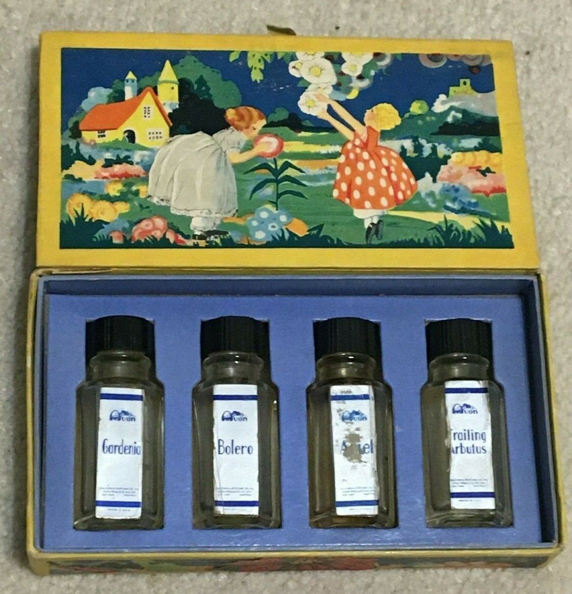 Vintage 1930\'s California Perfume Co; Avon; Child\'s Perfume Set + Display Box