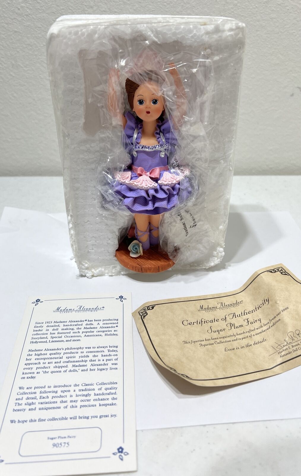 2000 Madame Alexander “Sugar Plum Fairy” figurine #90575 Paperwork Original Box