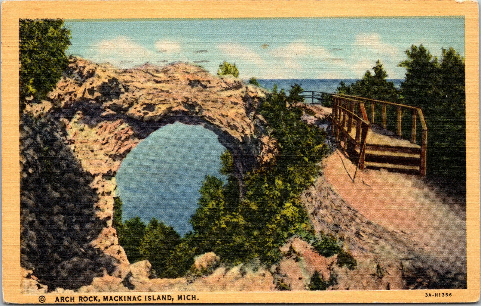 Vtg 1930s Arch Rock Mackinac Island Michigan MI Linen Postcard