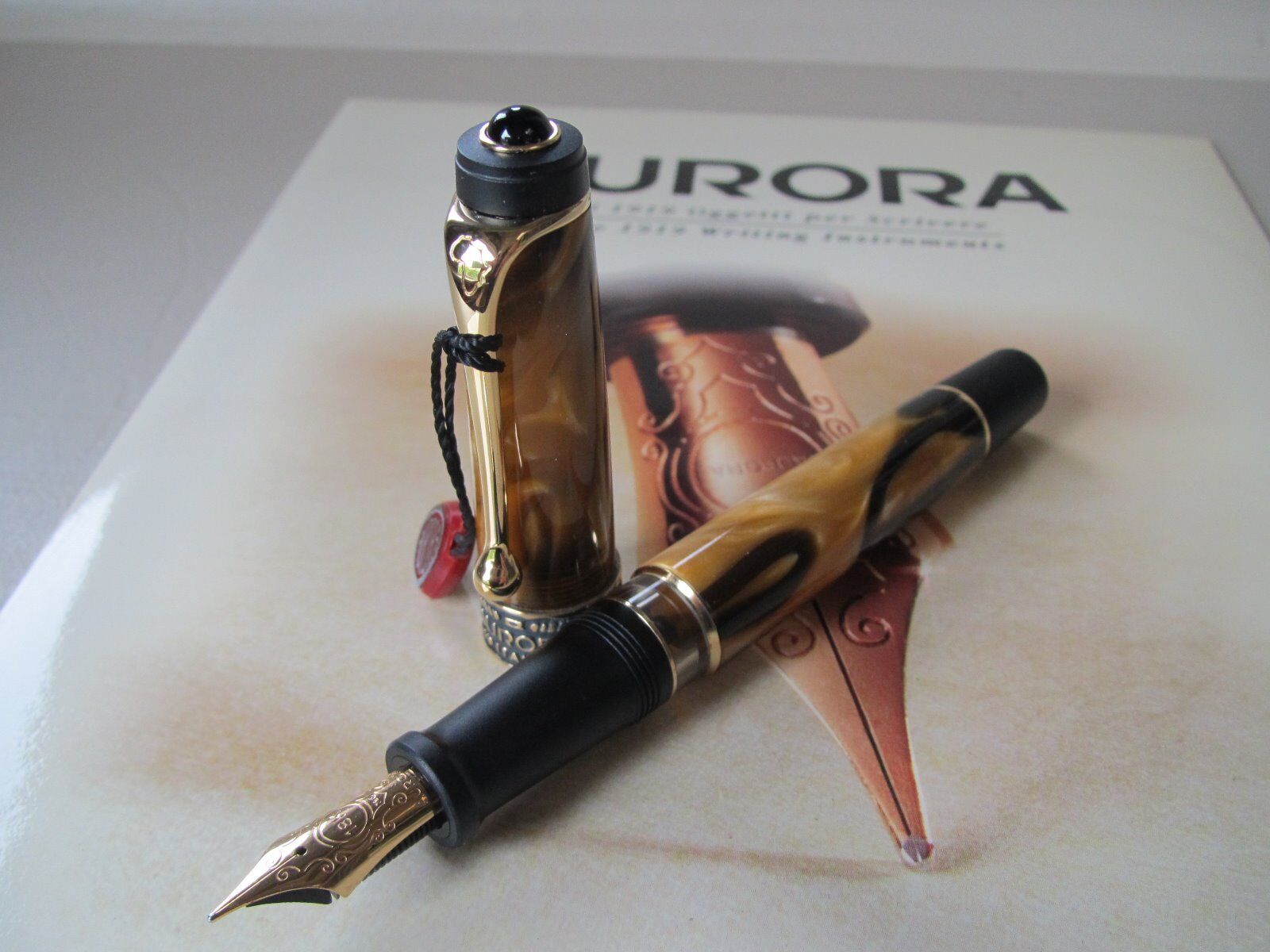 Aurora Afrika Limited Edition 18kt gold nib fountain pen M nib MIB
