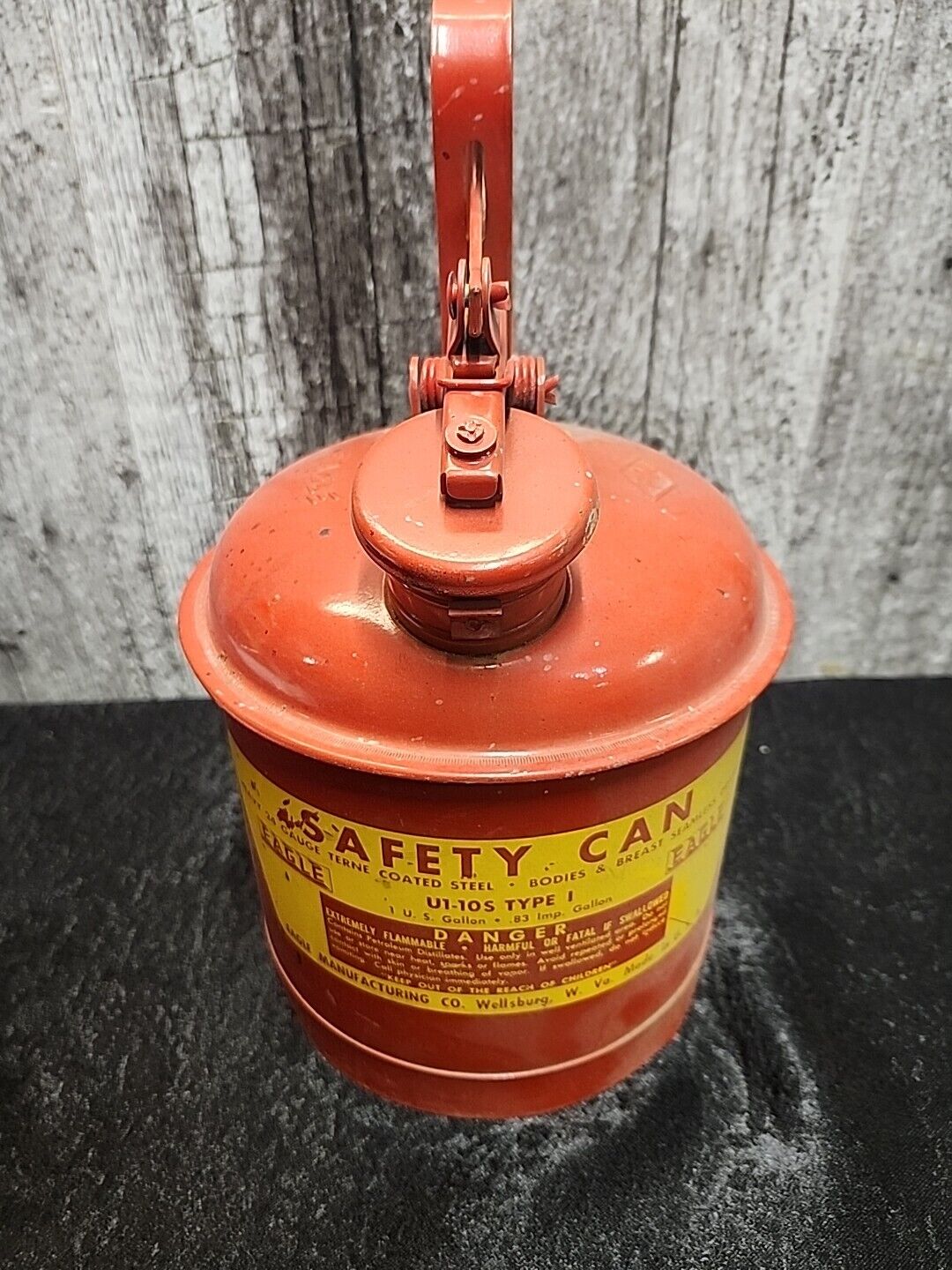 Vintage Eagle Safety Gas Can 1 GALLON, UI-10 S TYPE 1 Metal