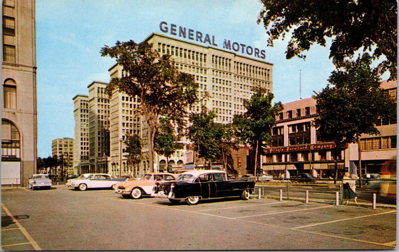 Vintage General Motors Building GM Old Cars Detroit Michigan MI Postcard