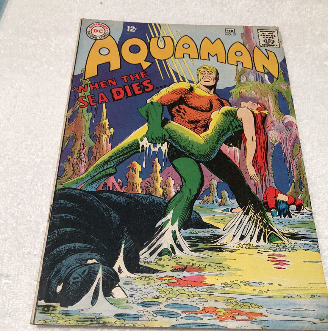 Aquaman #37  1/1968 DC  Silver Age  Vintage 1st appearance of The Scavenger