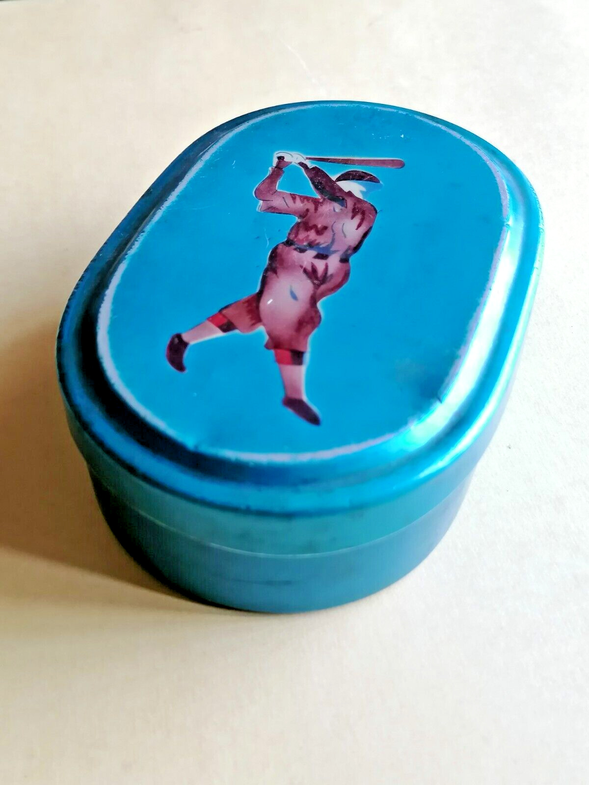 vintage aluminum lunch box baseball hitter NO.2 blue color for collectible
