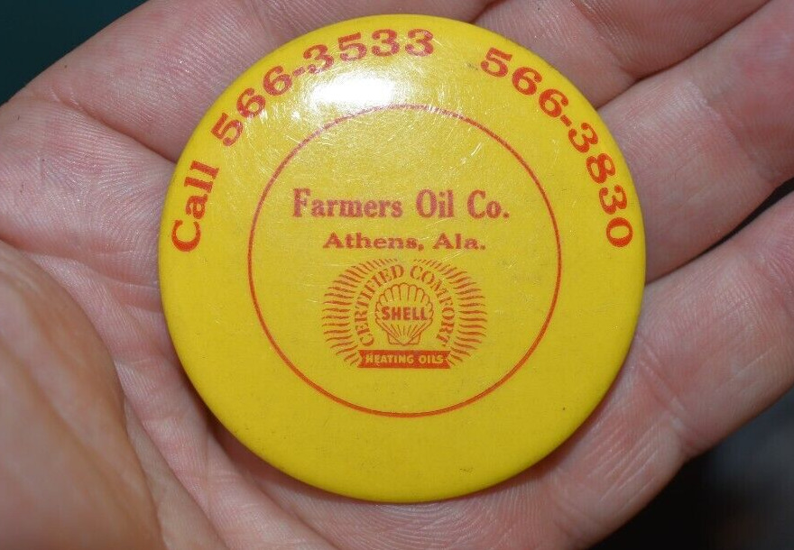 VINTAGE FARMERS OIL CO AK SHELL BUTTON/PIN WITH CORK RARE (D)