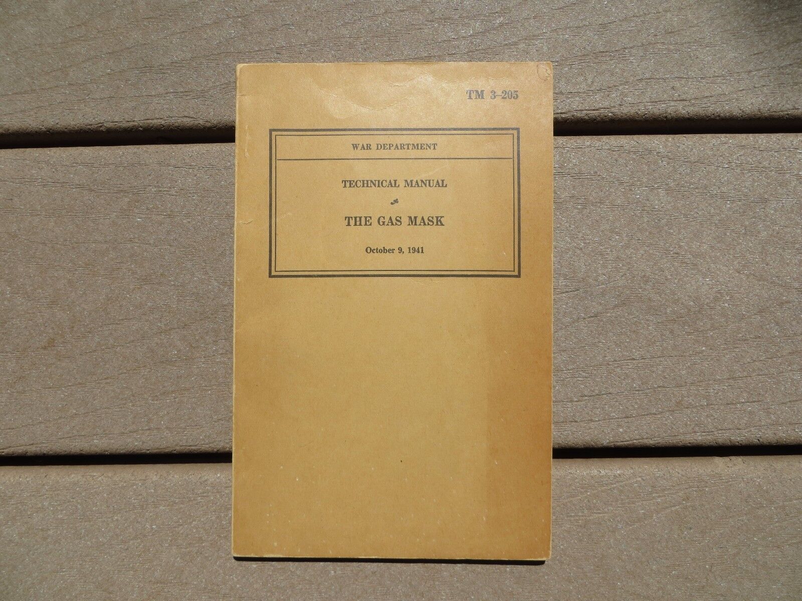 Original WW2 US ARMY 1941 Field Technical Book TM 3-205 The Gas Mask