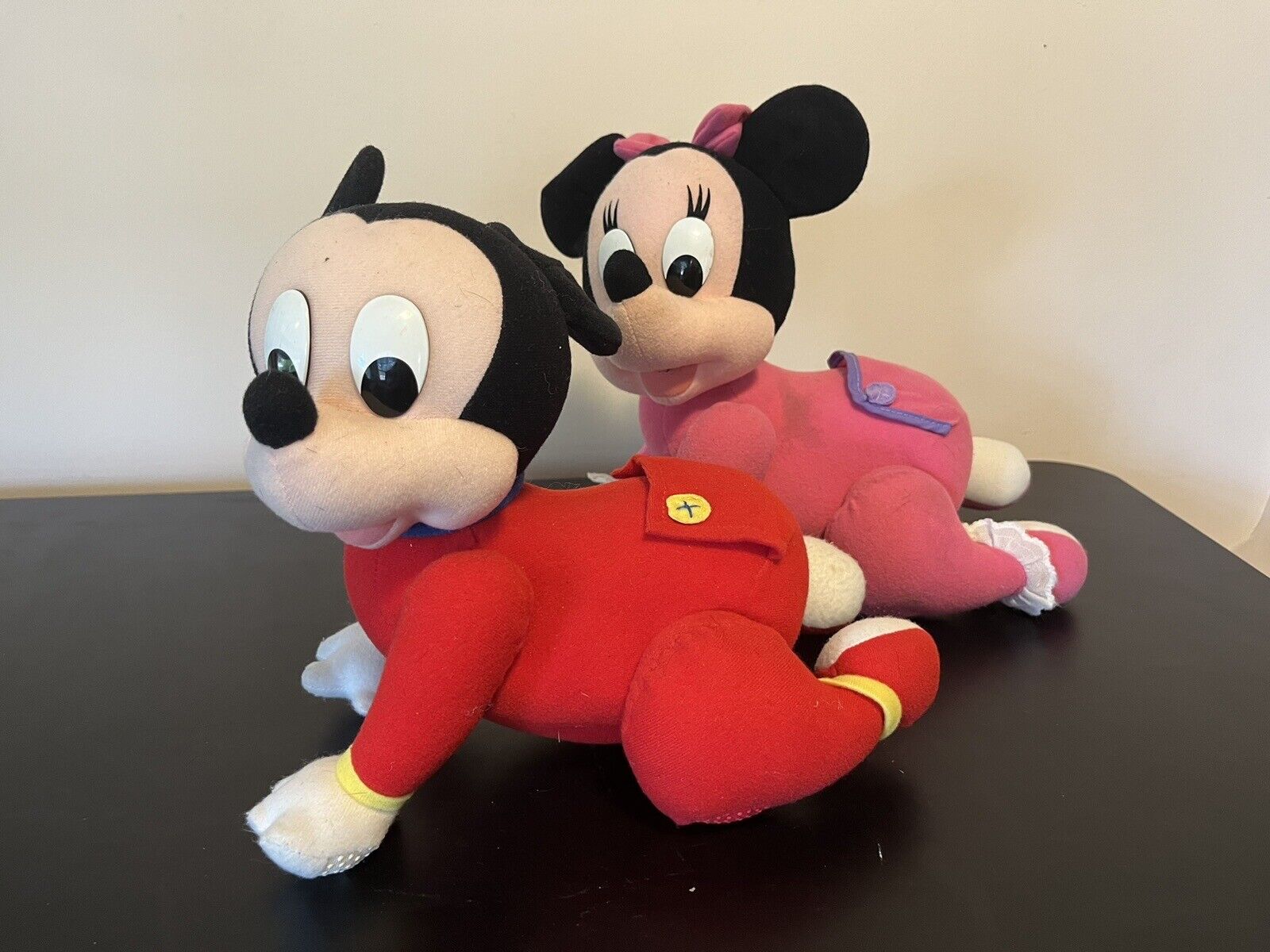 Vintage 1995 Genuine Disney Touch & Crawl Baby Mickey & Minnie