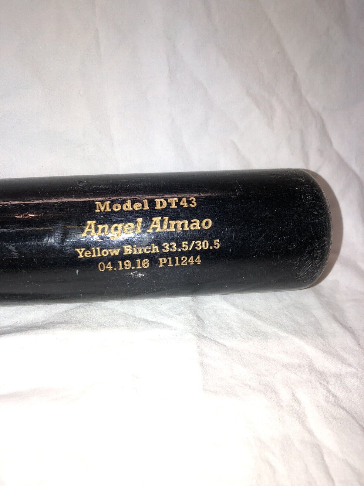 Angel Almao Los Angeles Angels Cracked Game Used Bat Lizard Skins DTB Yellow