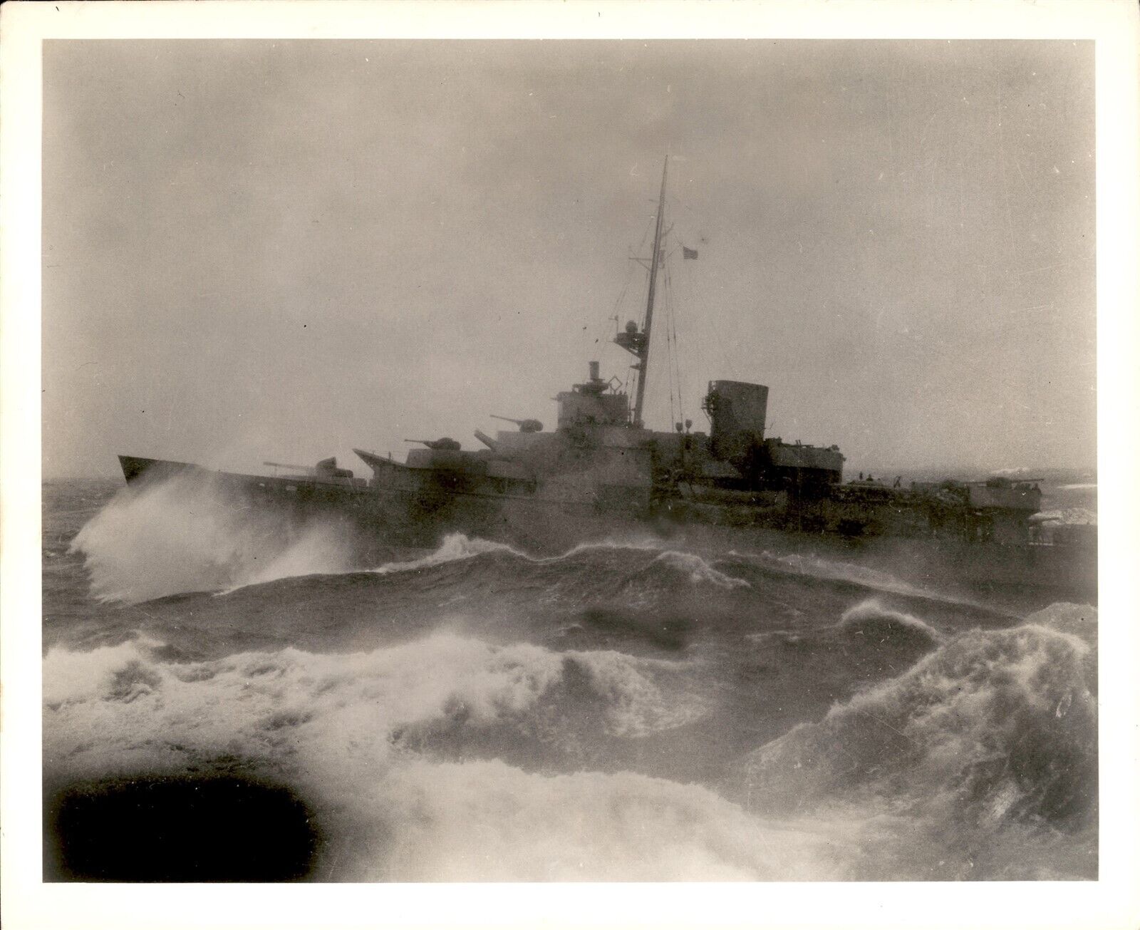LD250 Orig Photo WWII NORTH ATLANTIC ANTI-SUBMARINE RIVER-CLASS FRIGATE WAR SHIP