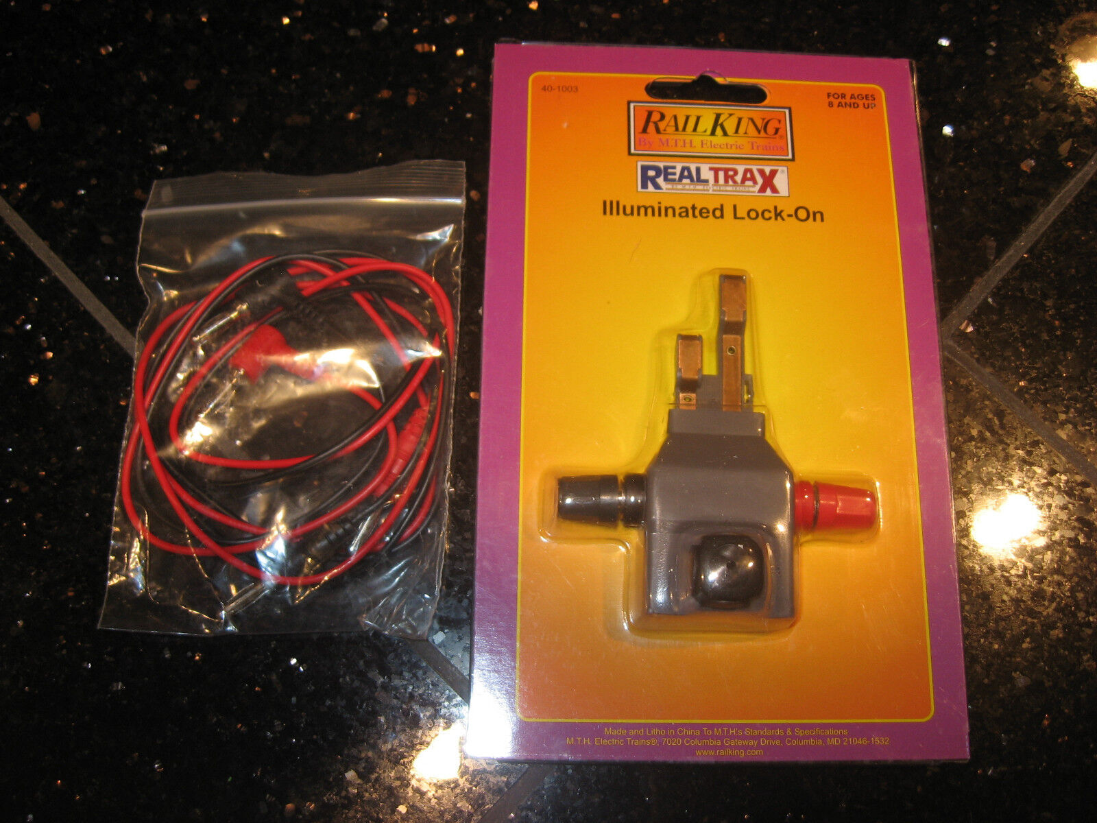 MTH RealTrax Lighted Lock-On & Wire Harness - NEW - 
