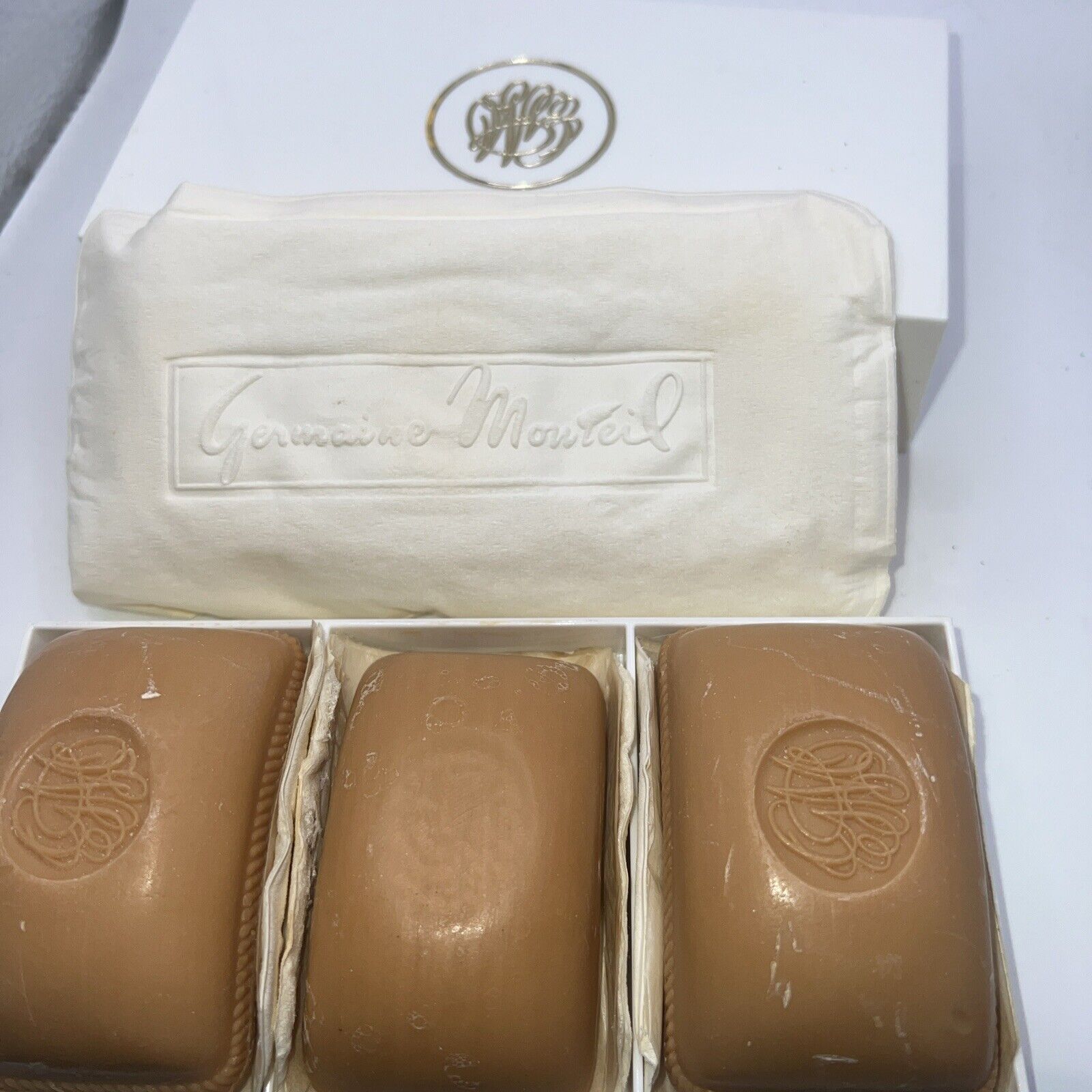 Vintage Germaine Monteil Royal Secret Soap 3-Bar w/ Original Plastic Box NIB
