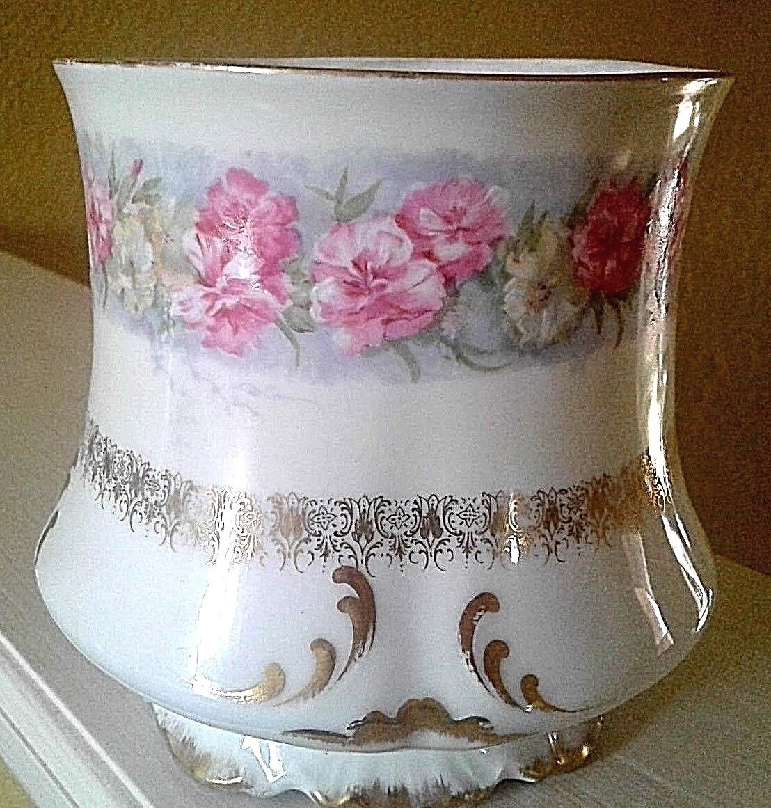 SoO LOVELY ANTIQUE/VINTAGE J. POUYAT LIMOGES SPOONER WITH PINK/WHITE CARNATIONS
