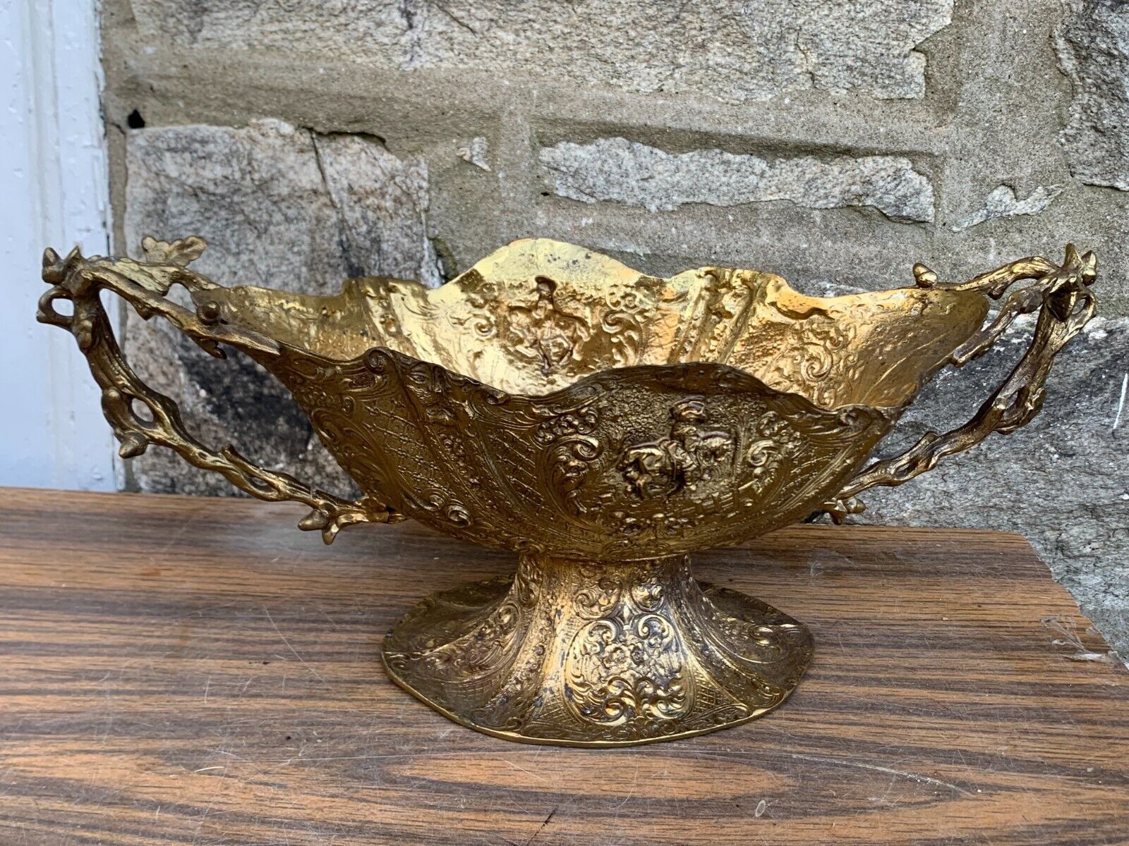 Barbour International S.P 3390 Antique Hammered Brass Bowl Ornate Centerpiece 16
