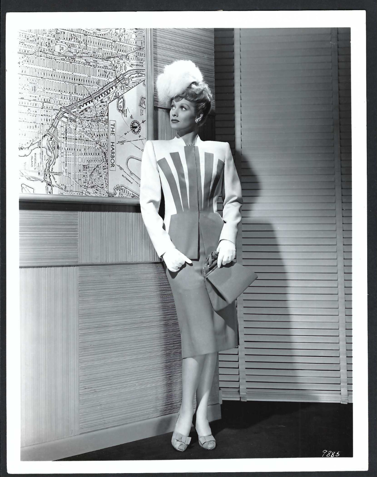 Lucille Ball in snazzy dress looks at map VINTAGE ORIG PHOTO