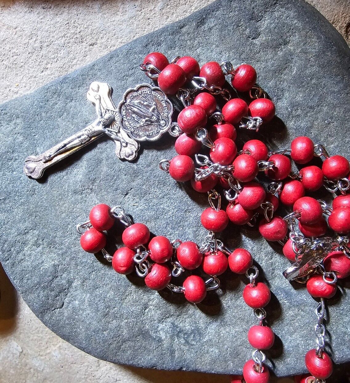 Catholic Red Jerusalem wood bead Rosary with Miraculous Medal Italy Rose scented
