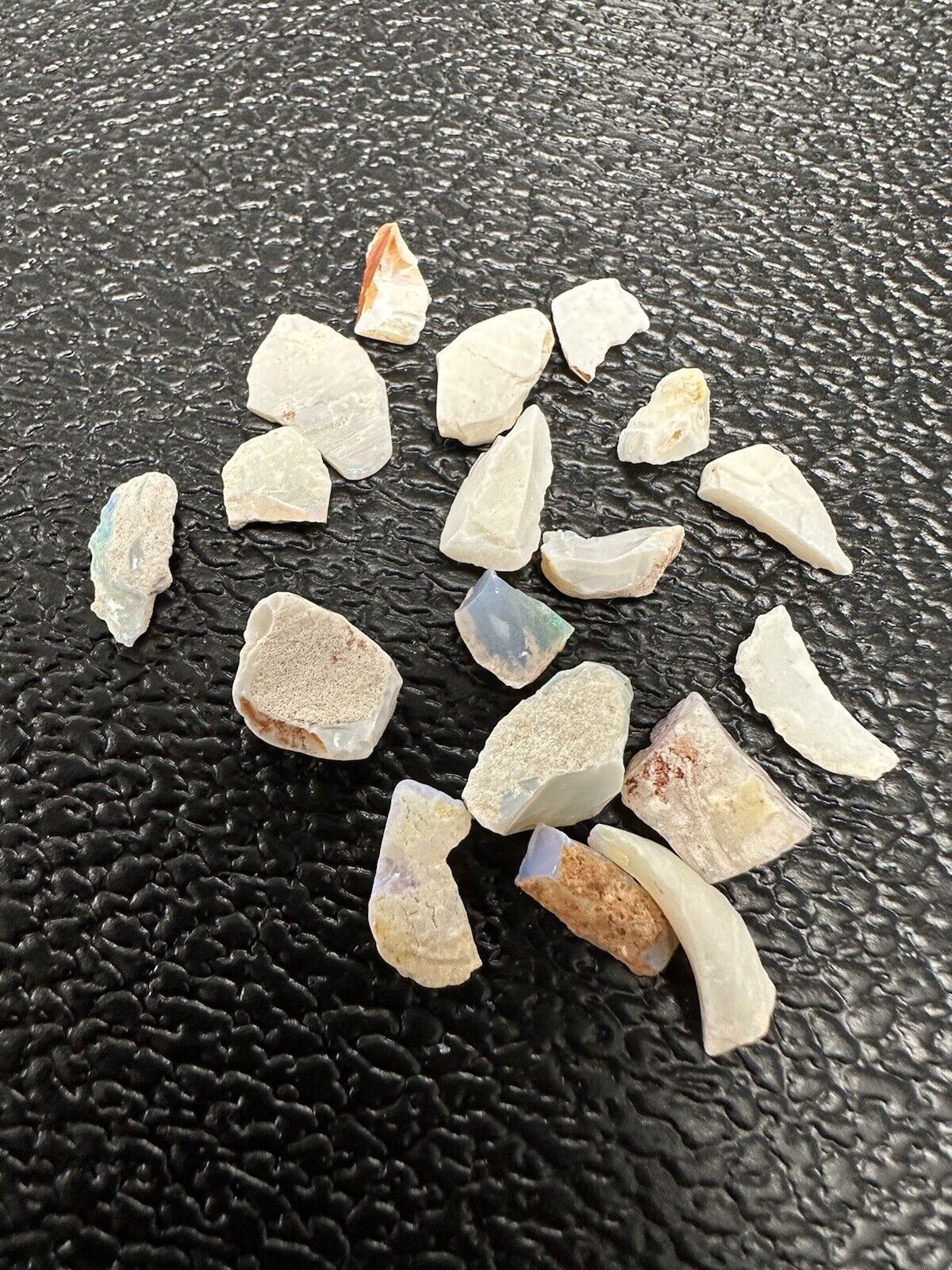Lot Of Welo Opals - Weight 6.8 Grams (18 Pieces) #WO4