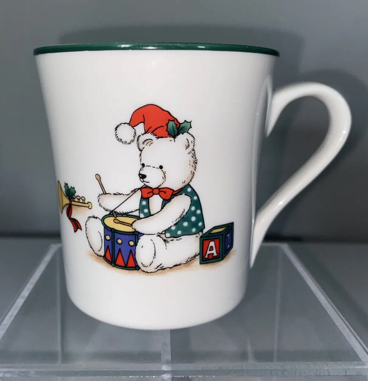 Anchor Hocking Christmas “Memories” Mug Bear With Drum C8400/115 Porcelain Ware