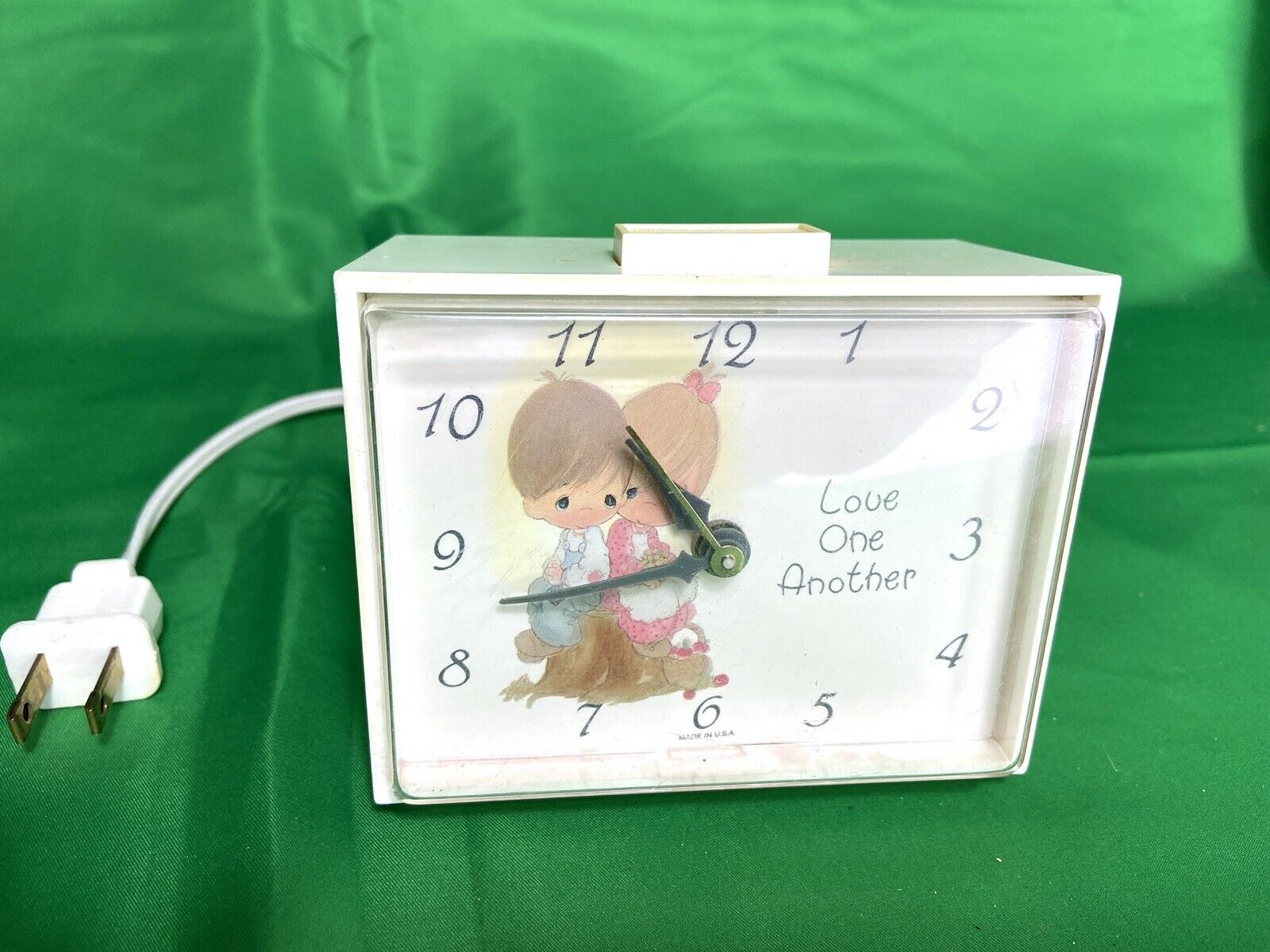 Precious Moments by Westclox Love One Another Electric Alarm Clock 22090-22540