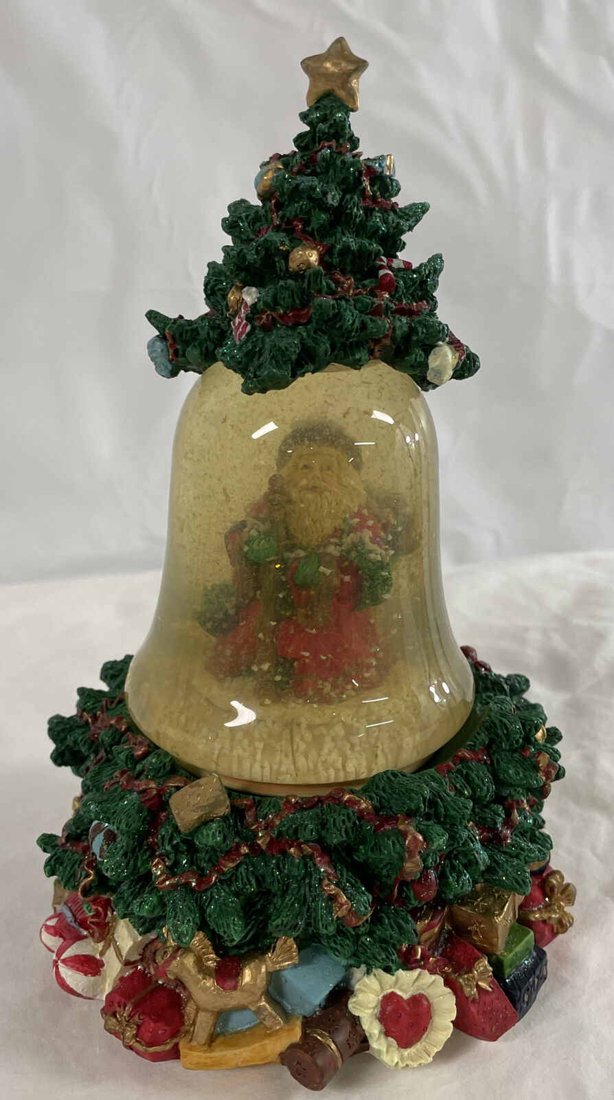 Vintage Wind up Santa Globe/Christmas Tree & Presents VGUC