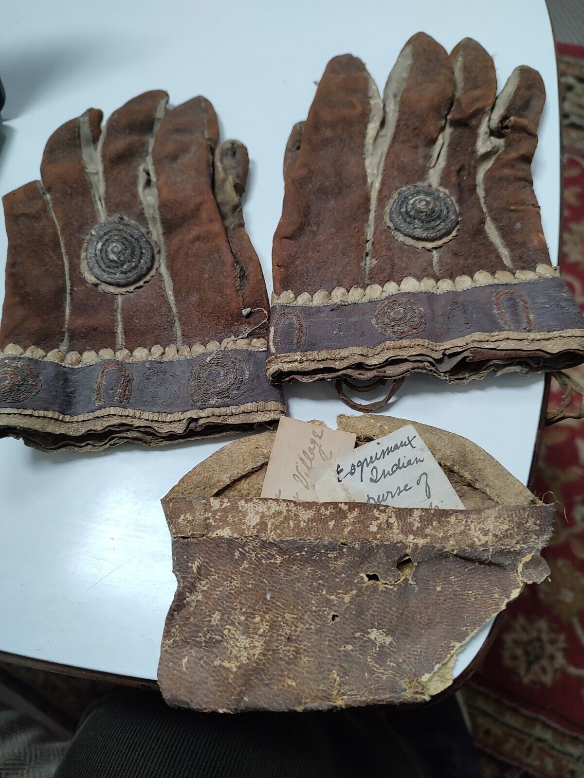 Algonquin Indian Authentic/Genuine Native American Gloves & purse