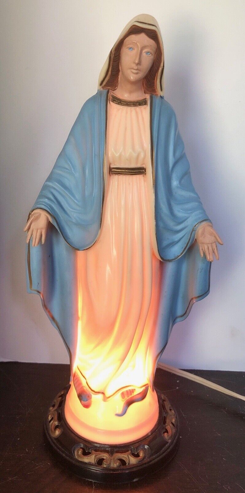 Vintage Hartland Plastics Molded Lighted Virgin Mary Statue Figurine 12 In