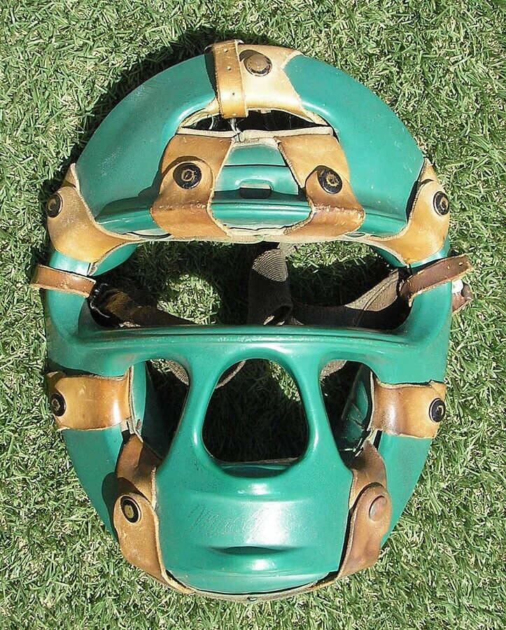 Vintage 1950's-60's MacGregor Resin Catchers Mask, Pro Style, Baseball Equipment