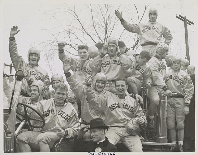 Photo:Boston College football team ready for Cotton Bowl, c1939