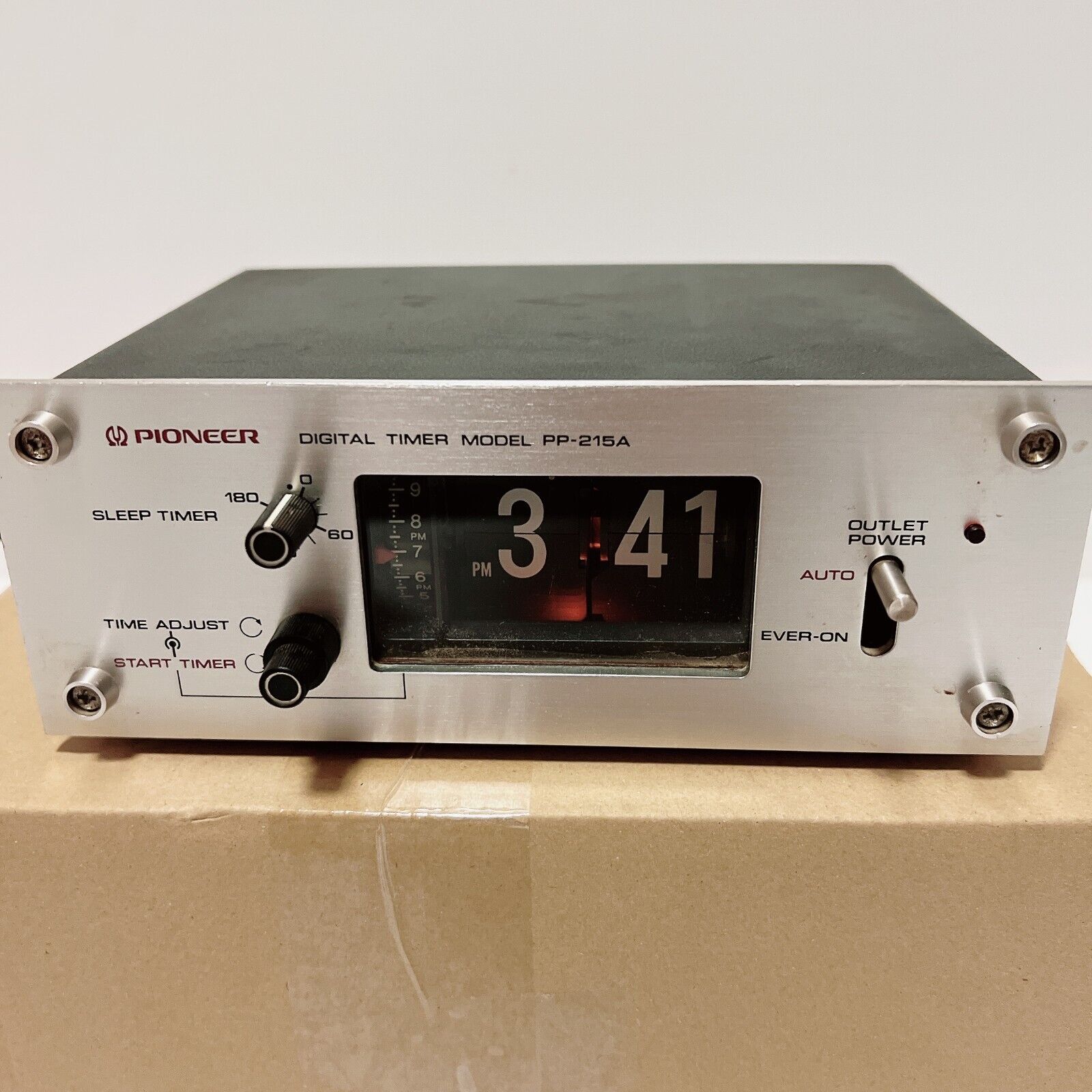 VINTAGE Pioneer Flip Digital Clock PP-215A 50Hz Space Age mid century Japan 002