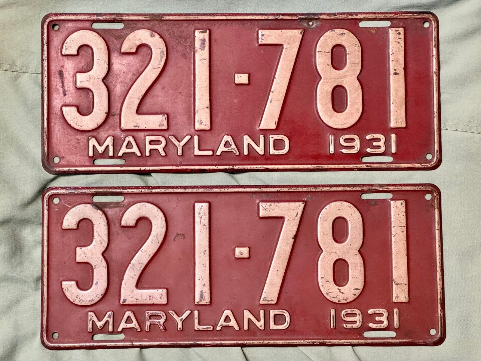 1931 MARYLAND LICENSE PLATES MATCHING PAIR ORIGINAL PAINT & VERY GOOD CONDITION.