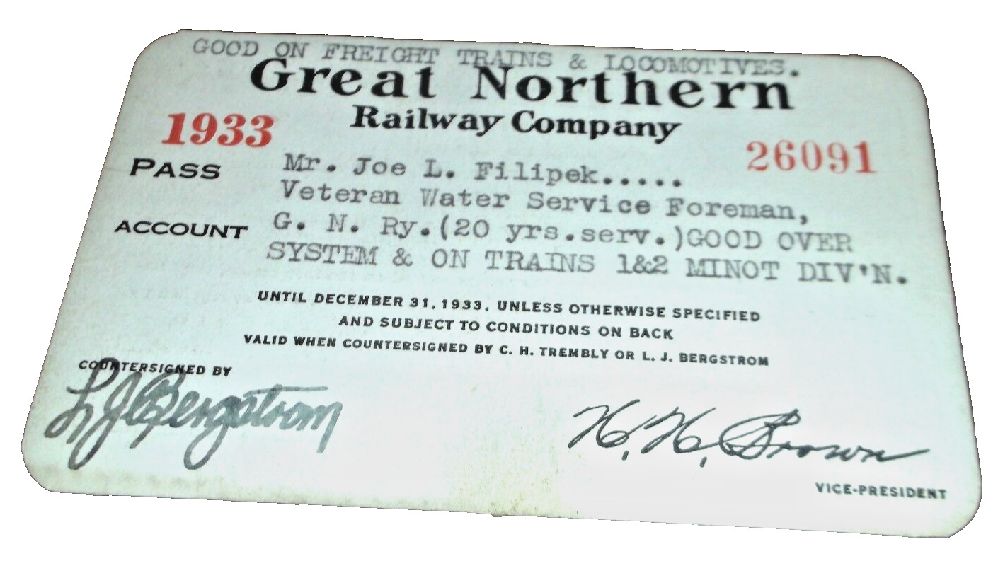 1933 GREAT NORTHERN RAILWAY EMPLOYEE PASS #26091